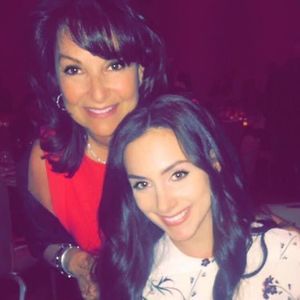 Meet your Posher, Adrianna